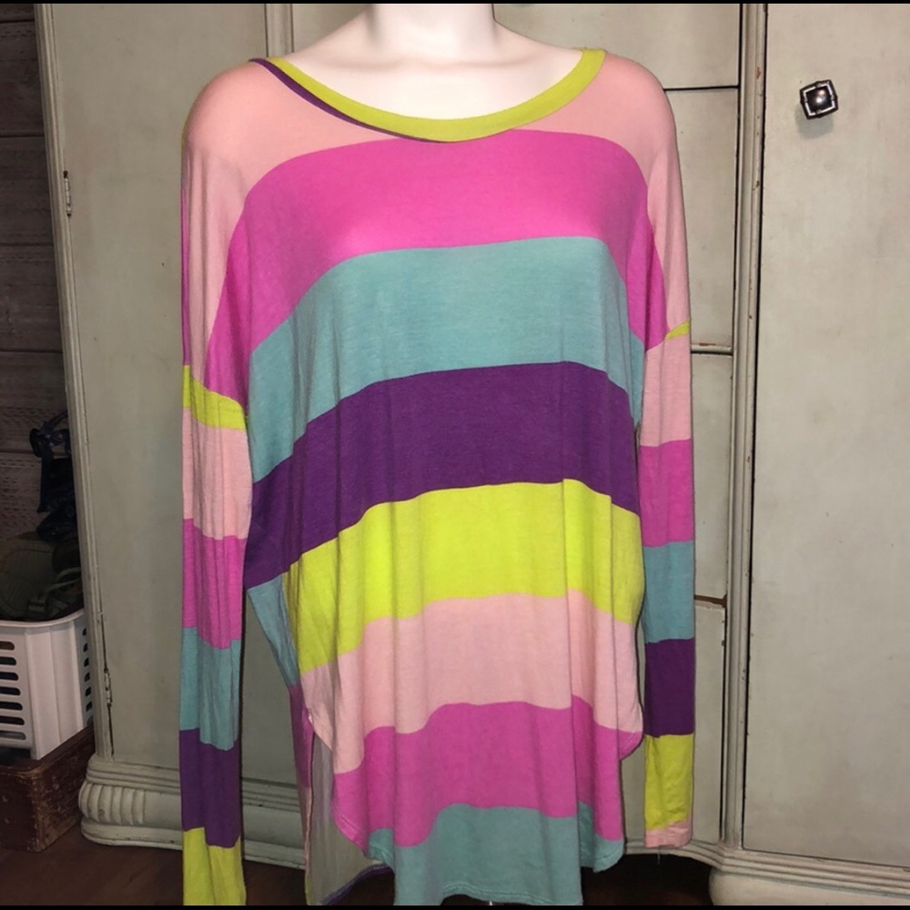 Fantastic Fawn. Bright colorful stretch large